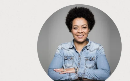 Kommunikation zwischen Spielfeldrand und Vereinsheim