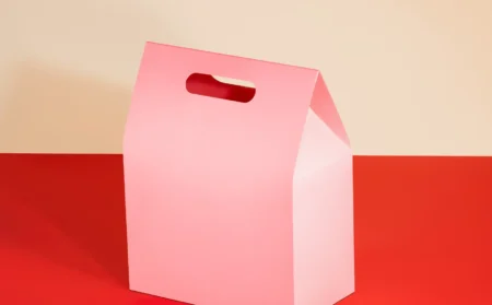 Mehr Sein als Schein: Warum Verpackung im Personal Branding über dich spricht, bevor du ein Wort gesagt hast